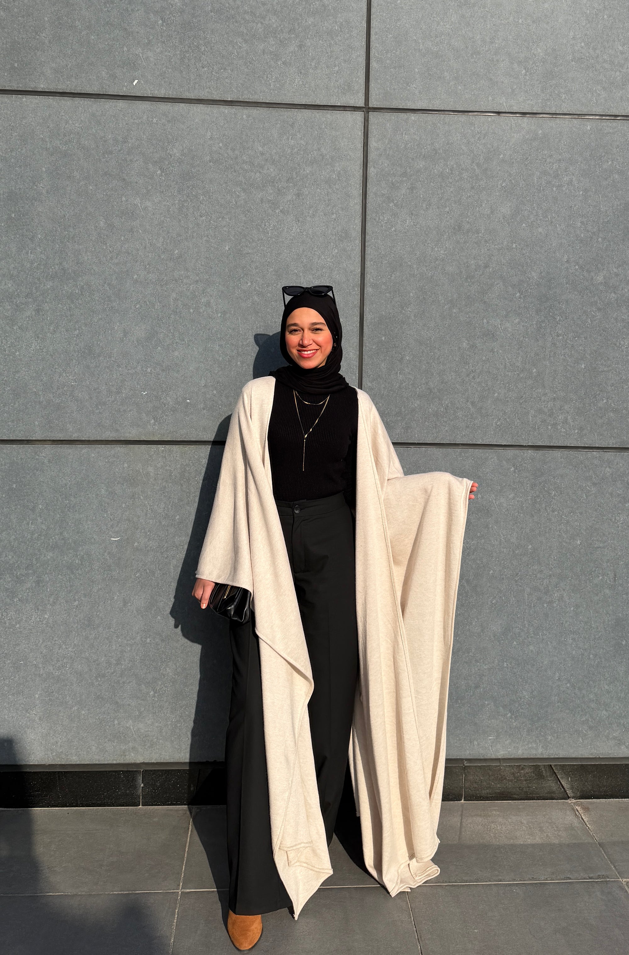 calam knit cardigan- Beige