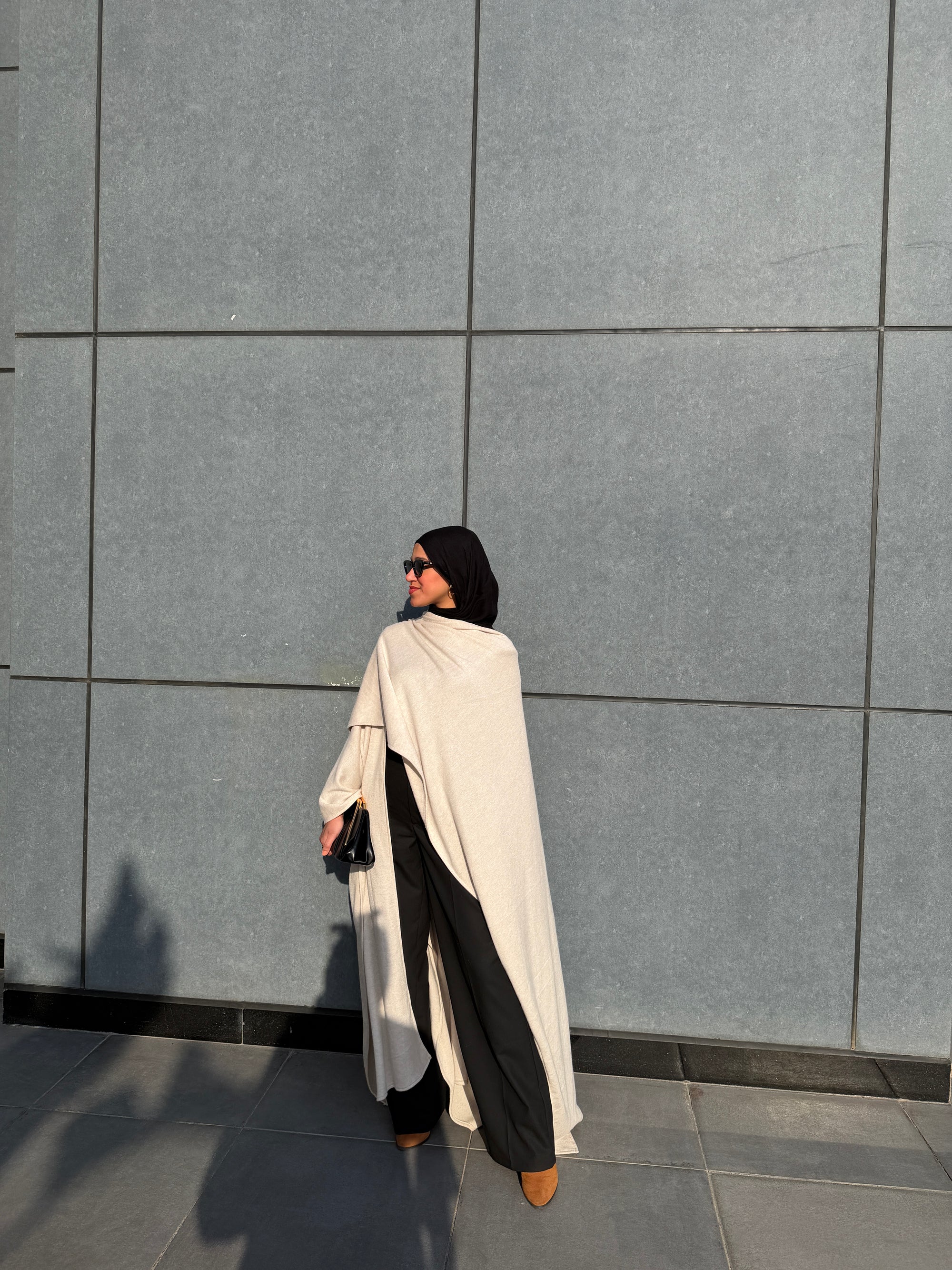 calam knit cardigan- Beige