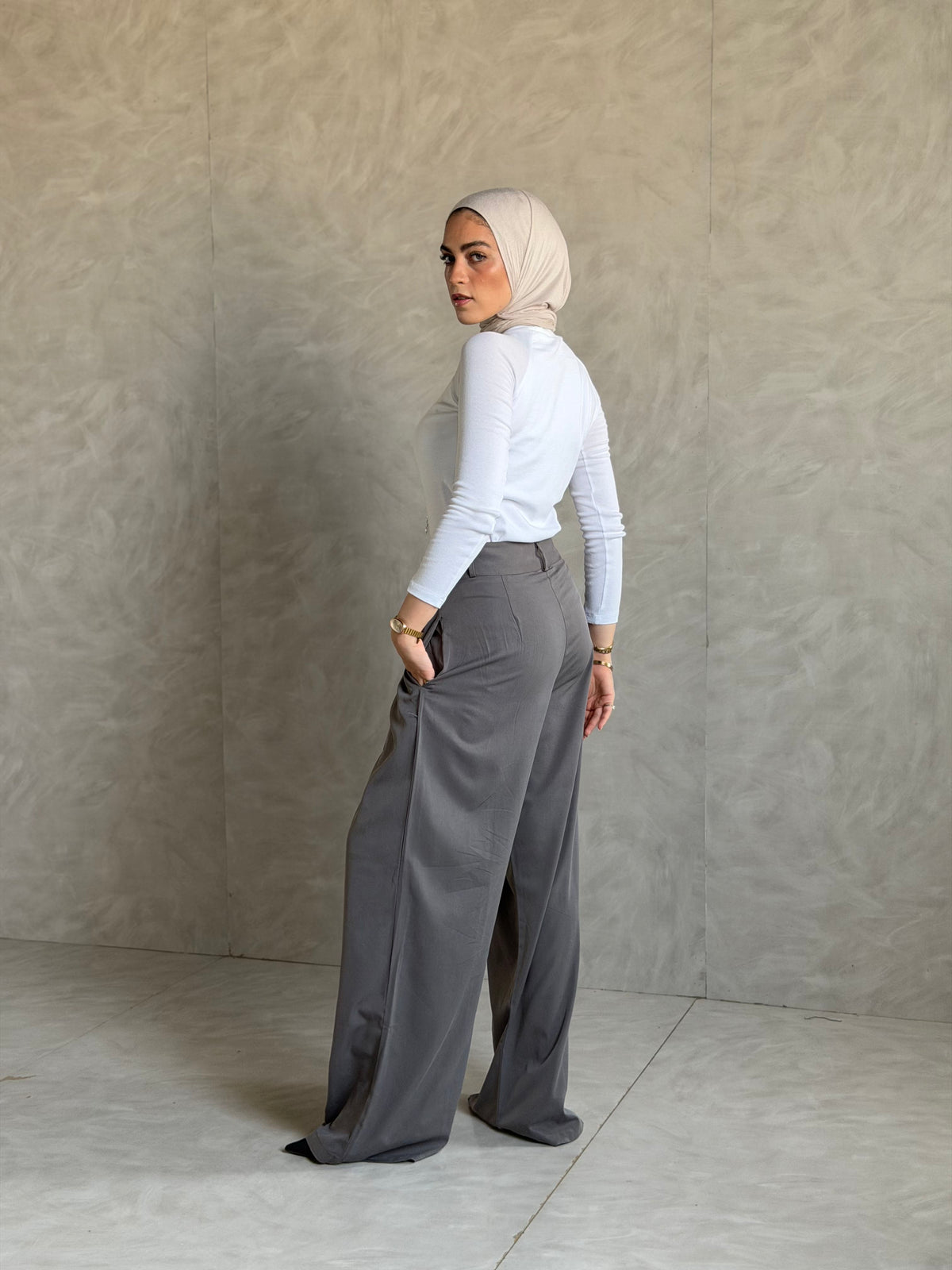 Classic Wide-Leg Pants