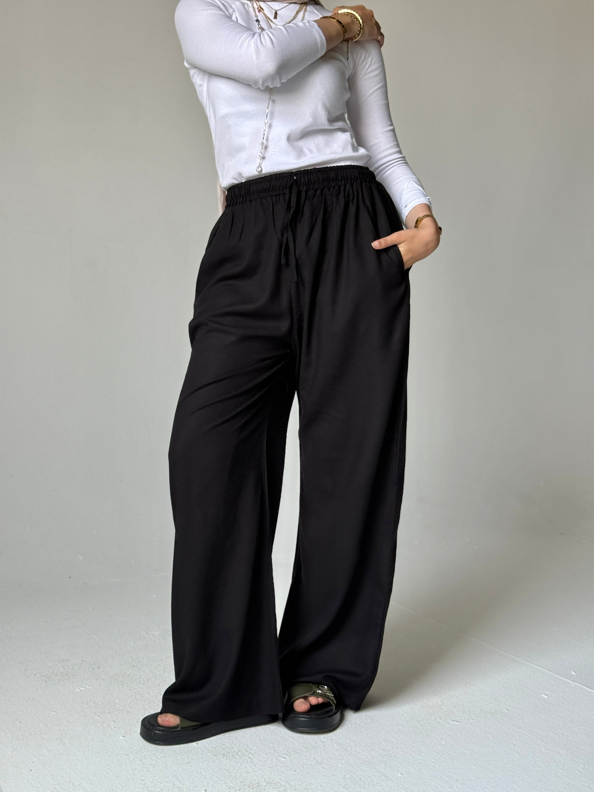 Linen Wide-Leg Pants