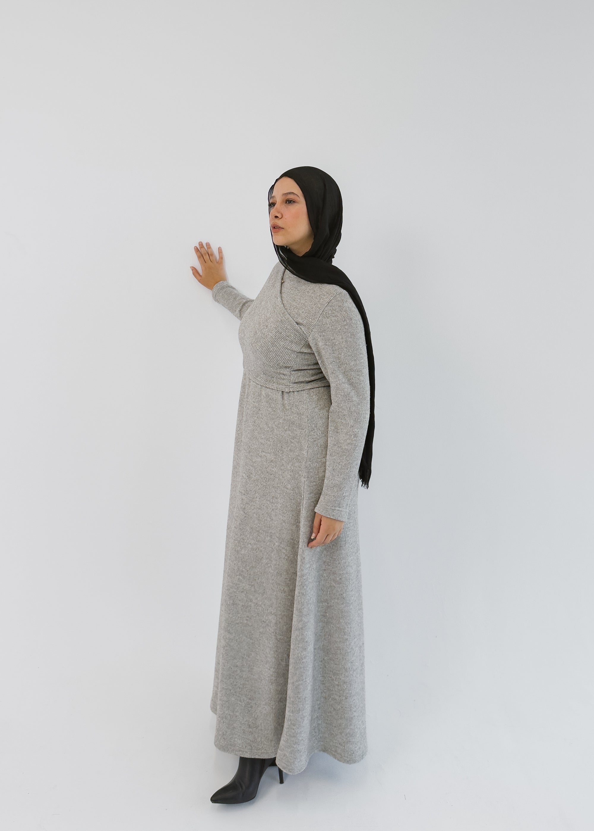 Knit Elegance dress Gray